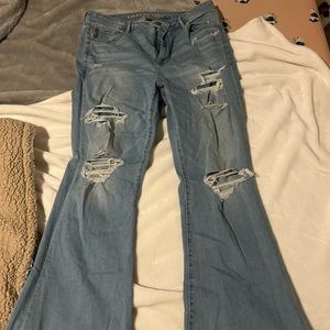 american eagle ripped jeans